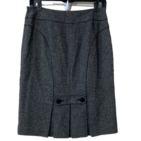 Ann Taylor Tweed Wool / Silk Blend Pencil Skirt Size 4P - Picture 2 of 14